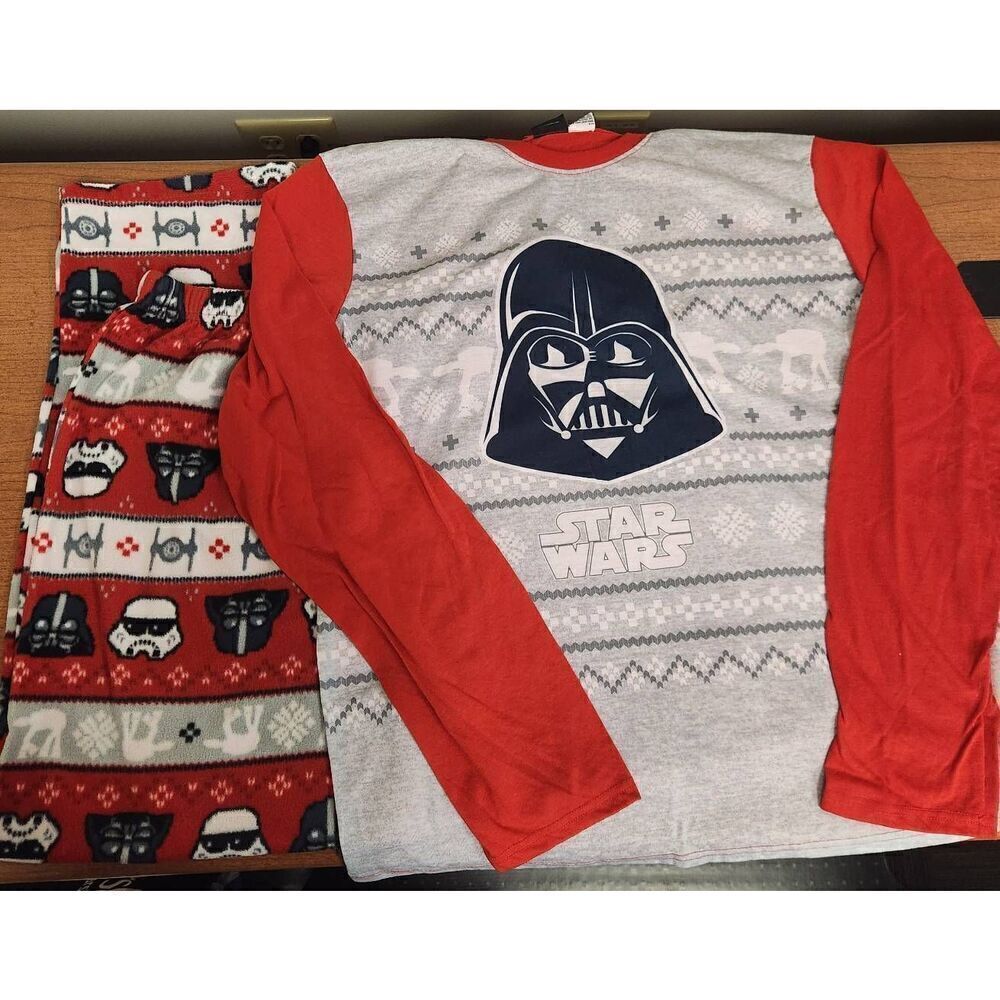Star Wars-Darth Vader LARGE Red and Black Polyester Pajama Set
